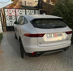 جاكوار إي- بيس